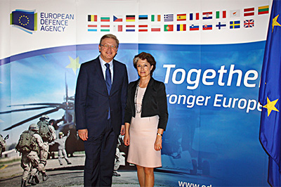 EU Enlargement Commissioner Štefan Füle visits EDA